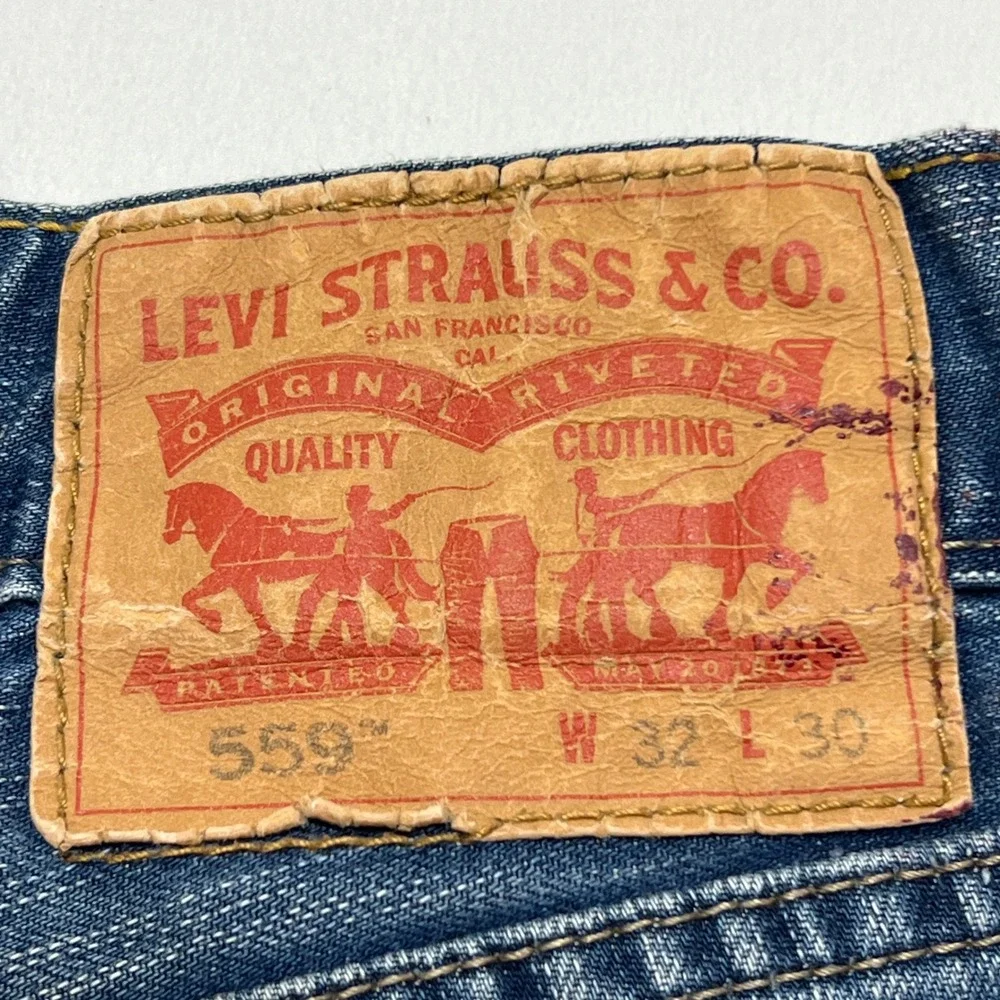 VTG 90's Levis 559 Blank Red Tab 